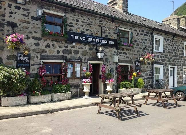 Golden Fleece Inn