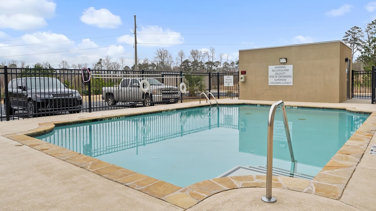 Holiday Inn Express & Suites Macon North by IHG photo 3