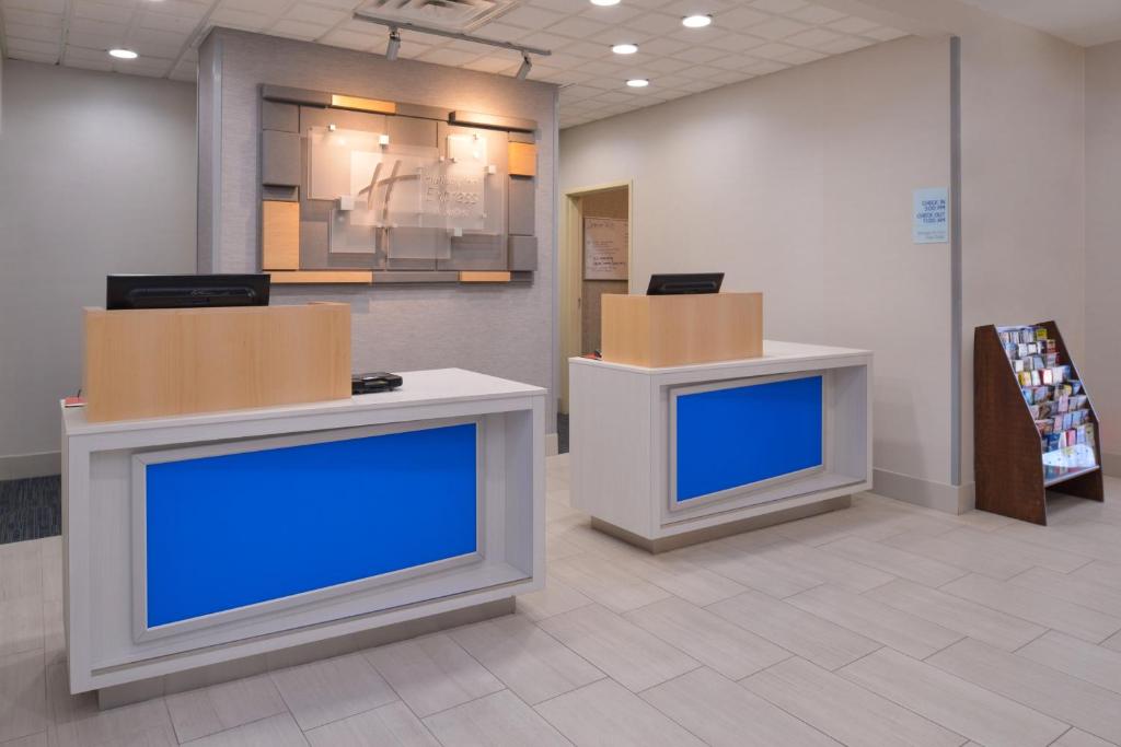 Holiday Inn Express & Suites Abilene Mall South, an IHG Hotel photo 2