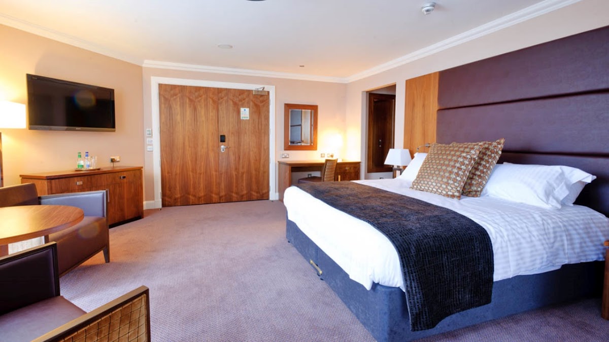 Rox Hotel Aberdeen by Compass Hospitality photo 2