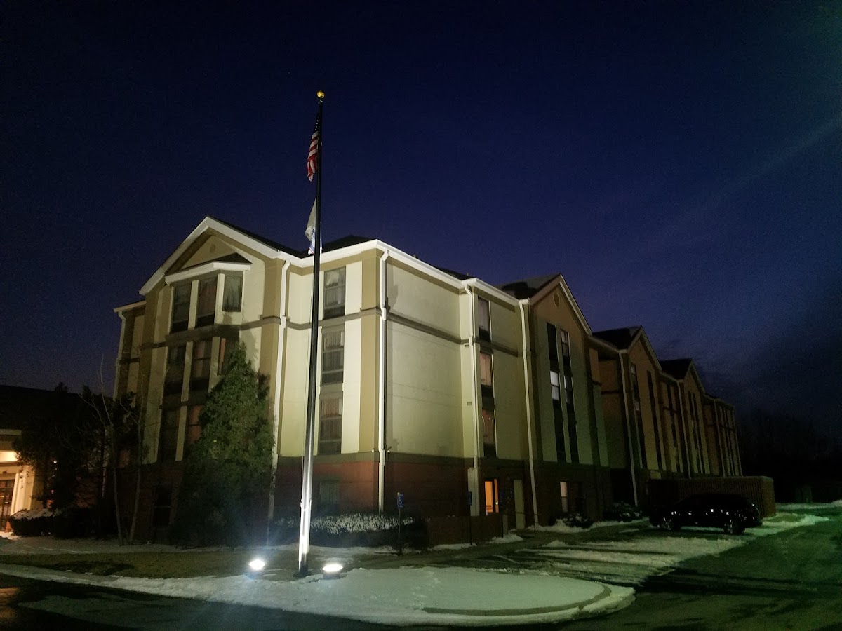 Hampton Inn & Suites Kansas City-Merriam photo 2