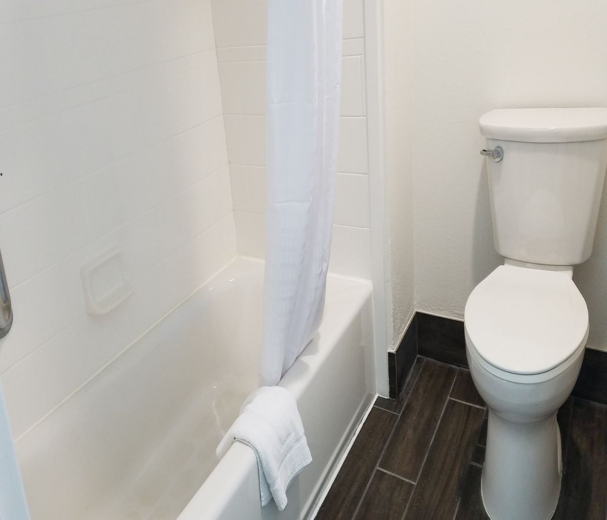 Hampton Inn & Suites Kansas City-Merriam photo 3