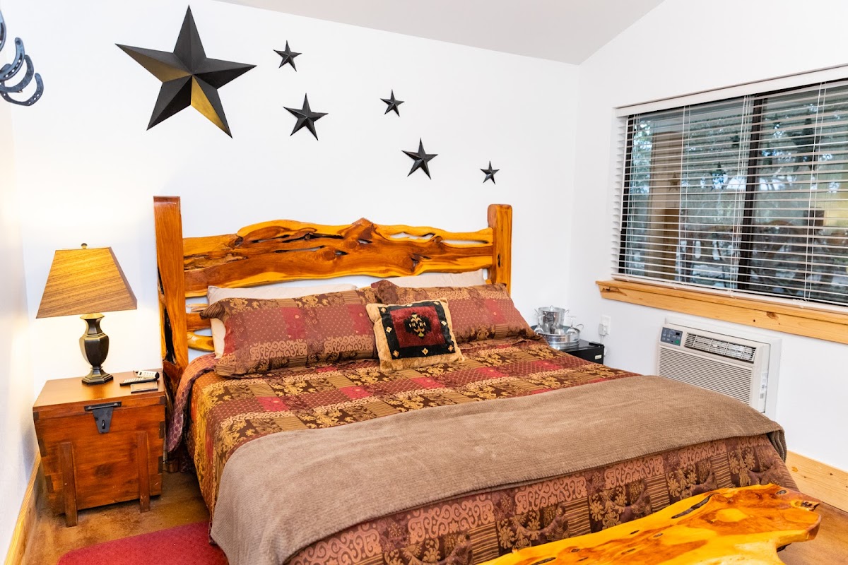 Lazy H Lodge vacation rental photo 2