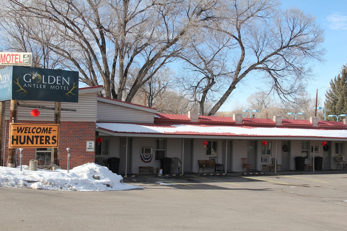 Golden Antler Motel