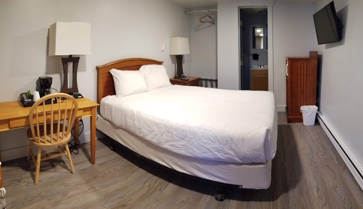 Golden Antler Motel photo 2