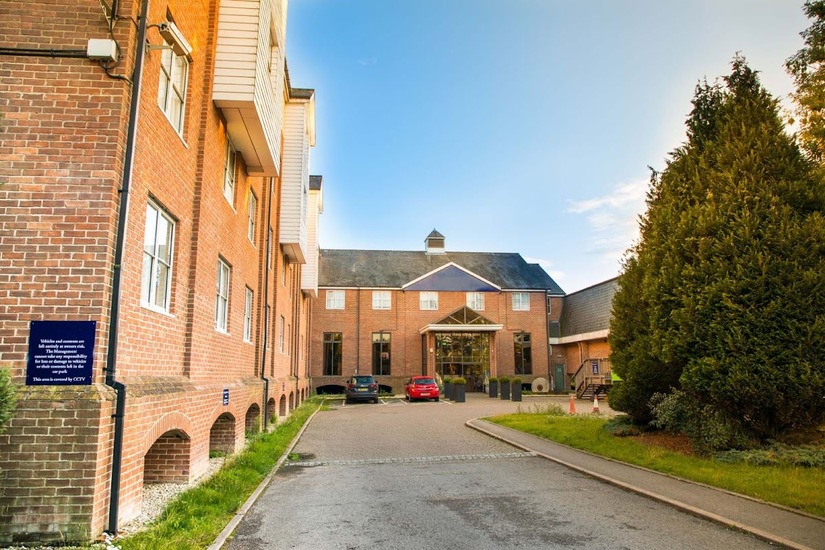 Best Western Plus Moat House Reading