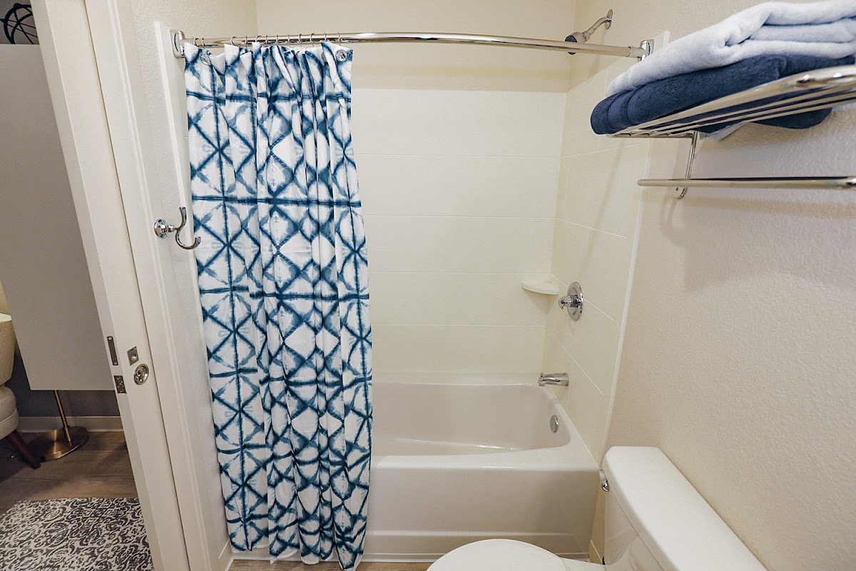 WaterWalk Extended Stay Kansas City - Overland Pk photo 3