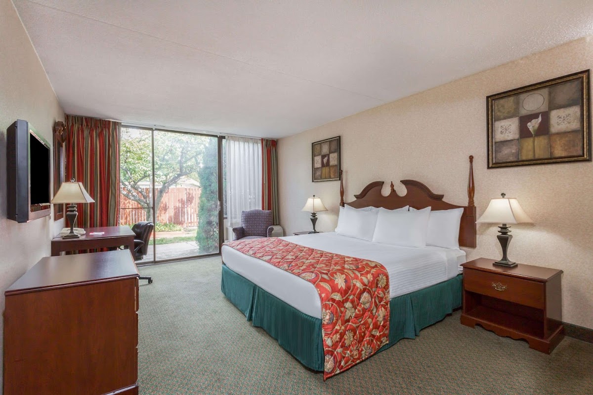 Ramada by Wyndham Triangle/Quantico photo 2
