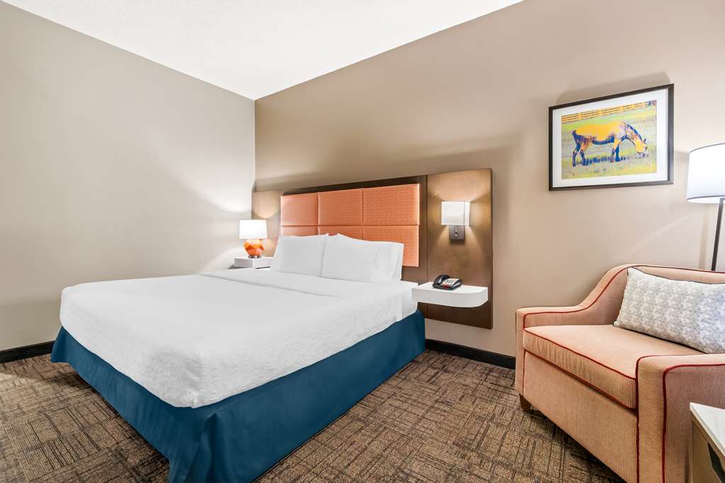 Hampton Inn Jonesboro photo 2