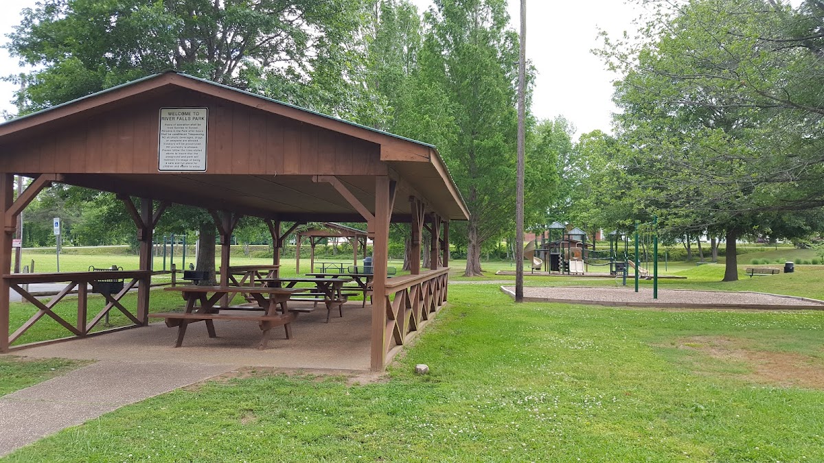 River Falls Park Trailhead.