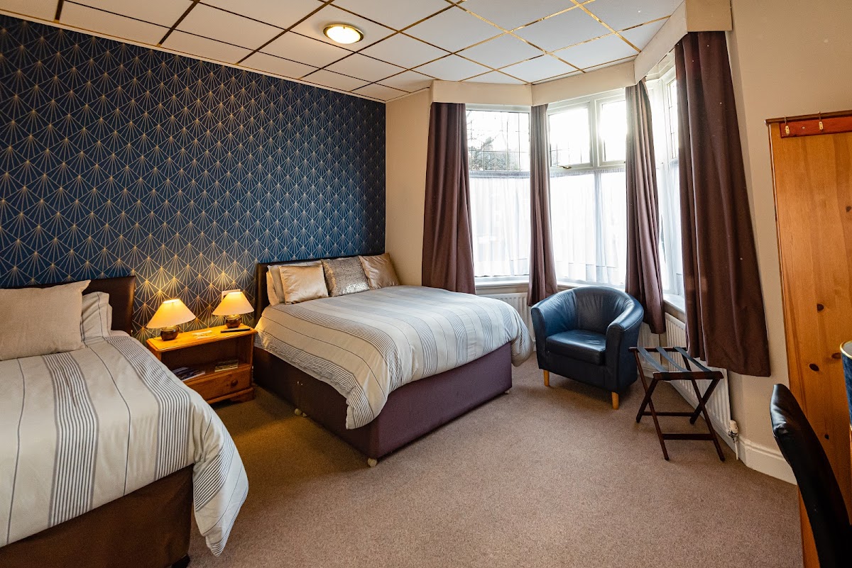 Aarondale Guest House