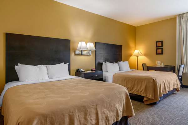 Quality Inn & Suites Lenexa Kansas City photo 2
