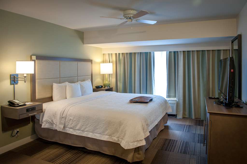 Hampton Inn & Suites New Orleans-Elmwood/Clearview Parkway Area photo 2