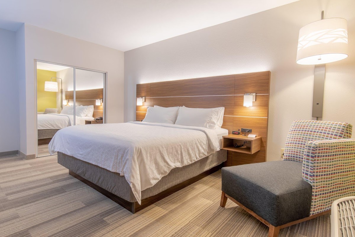 Holiday Inn Express Johnson City by IHG photo 2