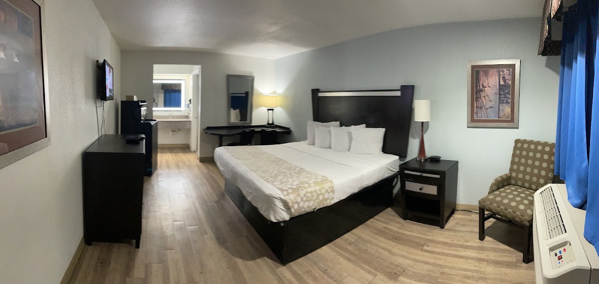 Tricove Inn & Suites photo 2