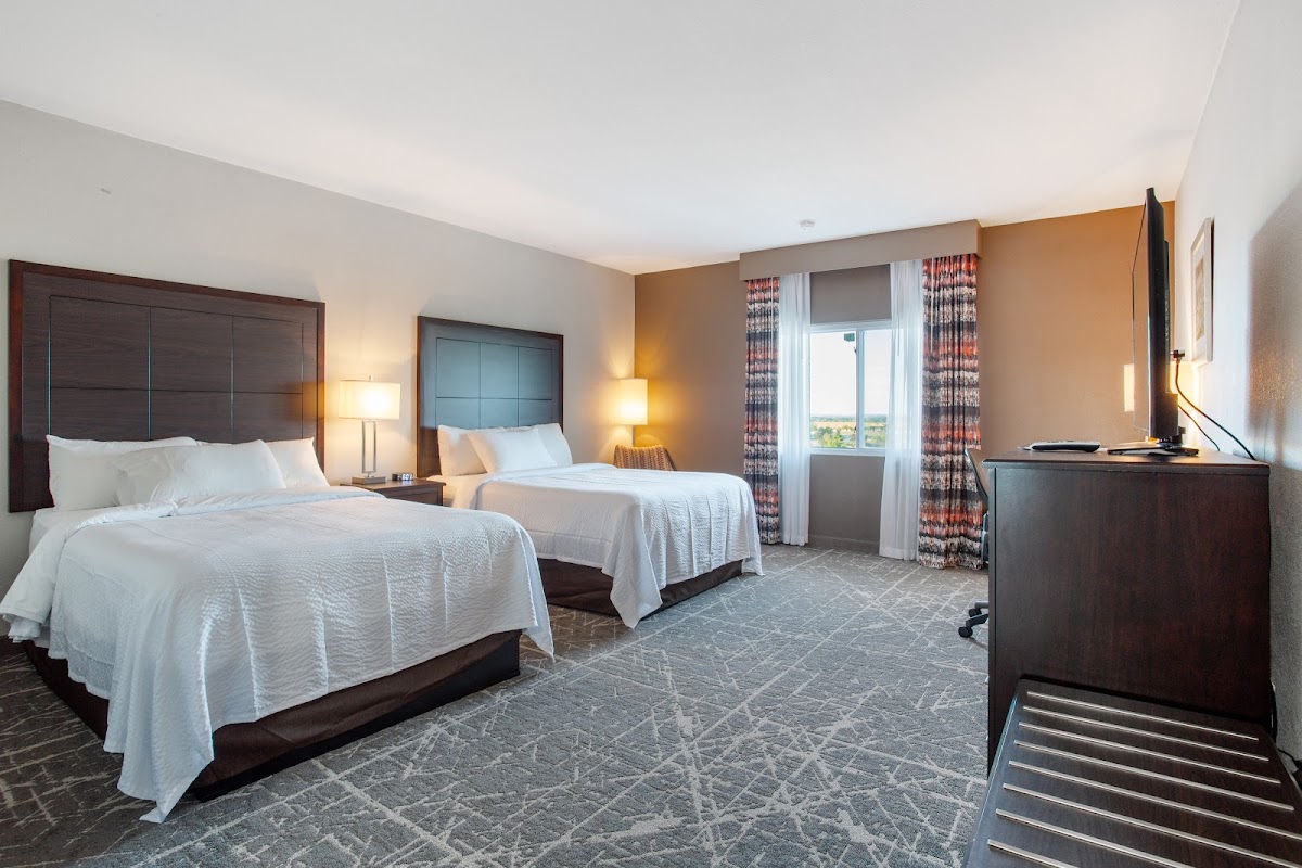 Orangewood Inn & Suites Kansas City Airport photo 2