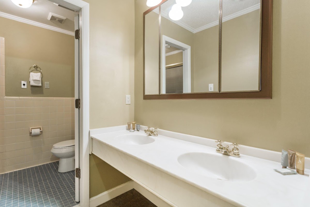 IHG Army Hotels Moon Hall photo 3