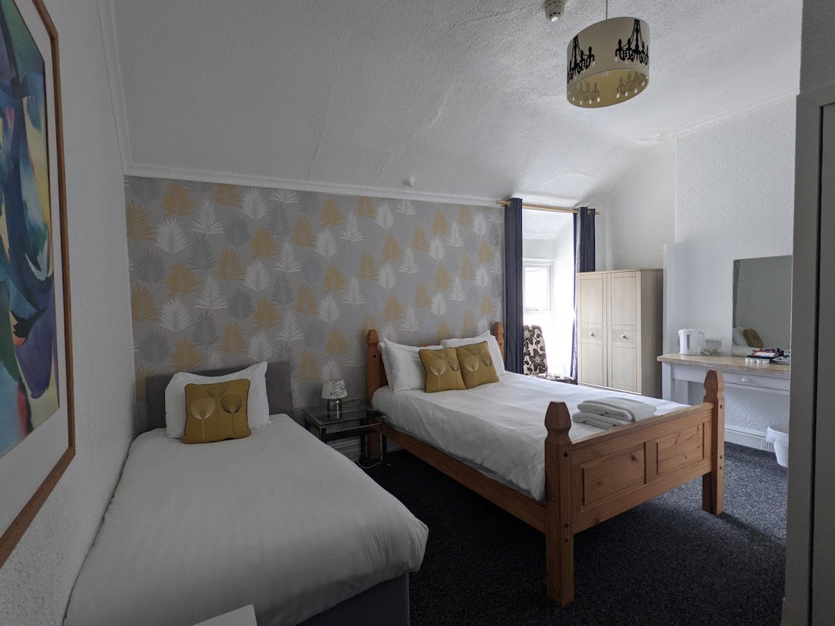 Alexander Hotel photo 2