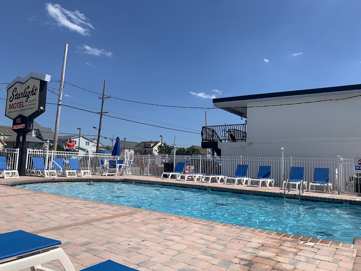 Starlight Motel & Luxury Suites photo 3