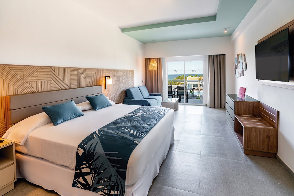 Hotel Riu Latino photo 2