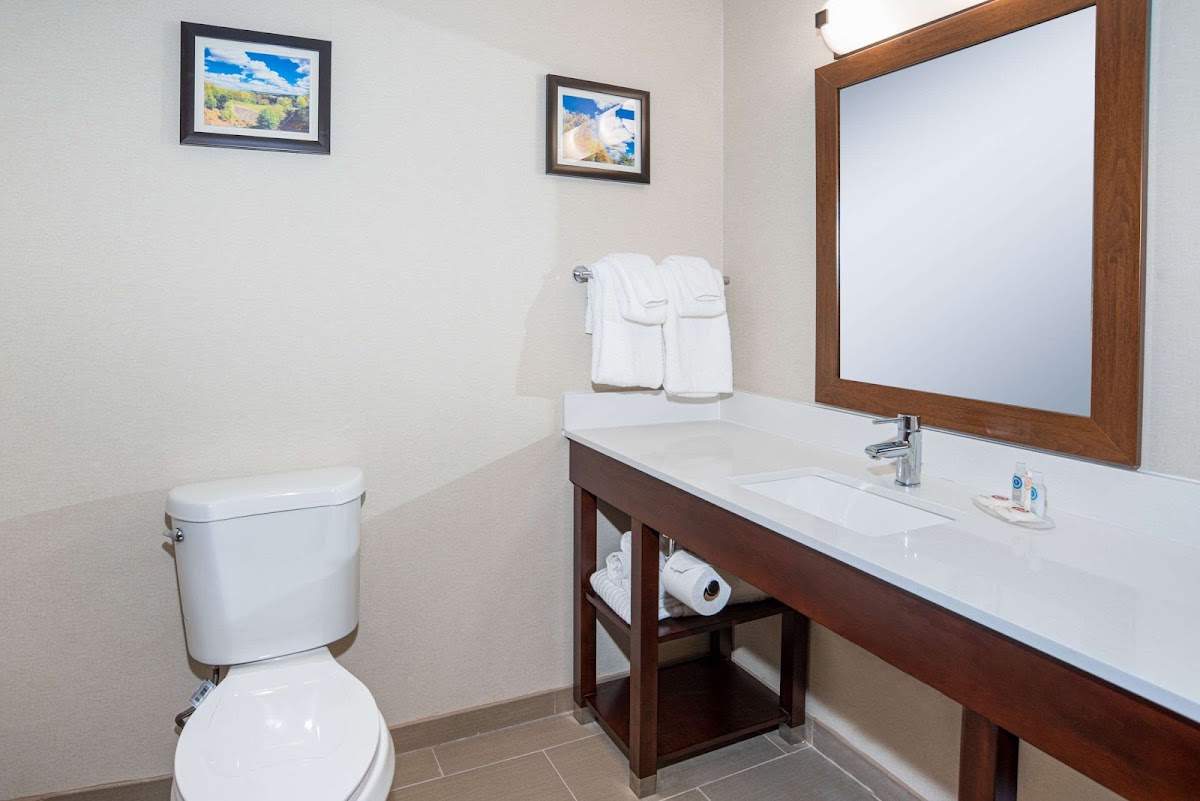 Comfort Inn Naugatuck-Shelton, CT photo 3