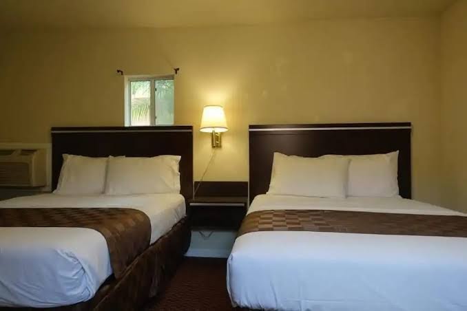 Bay Cities Motel photo 2