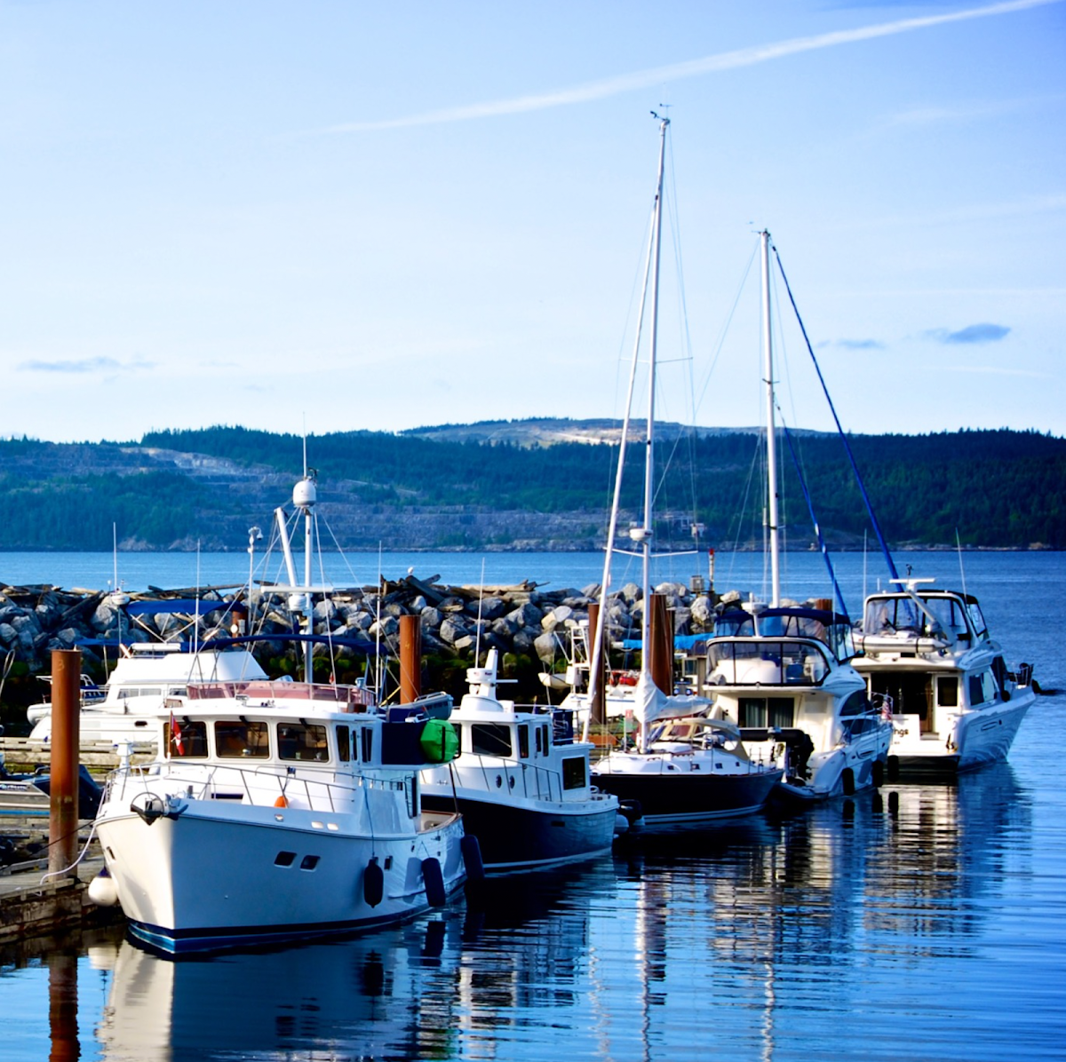 Beach Gardens Resort & Marina