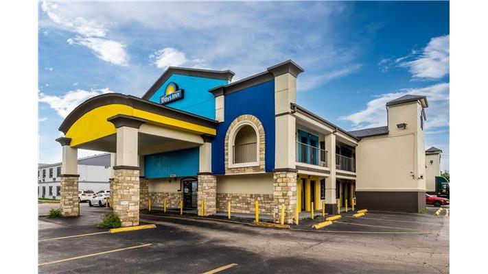 Days Inn by Wyndham Houston East