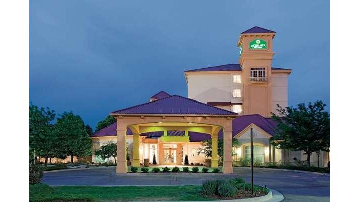 La Quinta Inn & Suites by Wyndham Colorado Springs South AP
