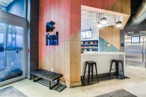 Aloft Dallas Arlington Entertainment District photo 2