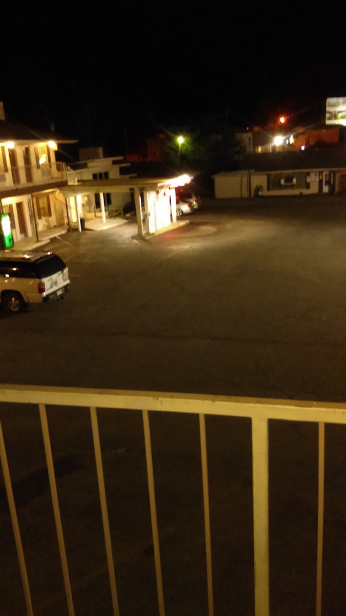 Budget Inn Motel & Restaurant photo 3