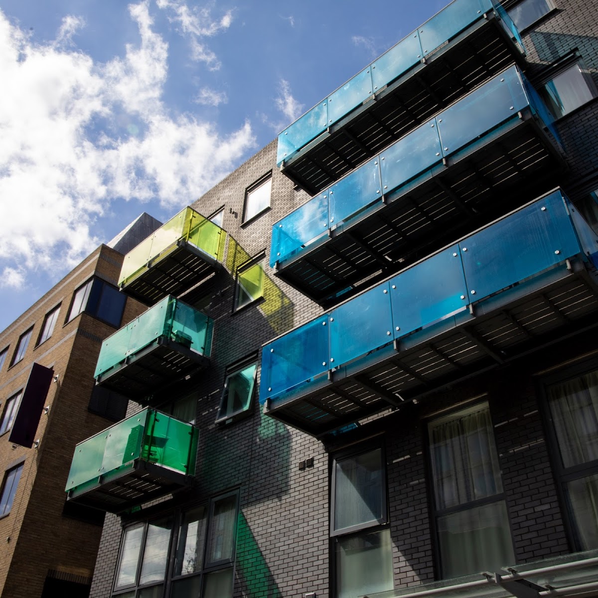 Bob W London Tower Hill Residences