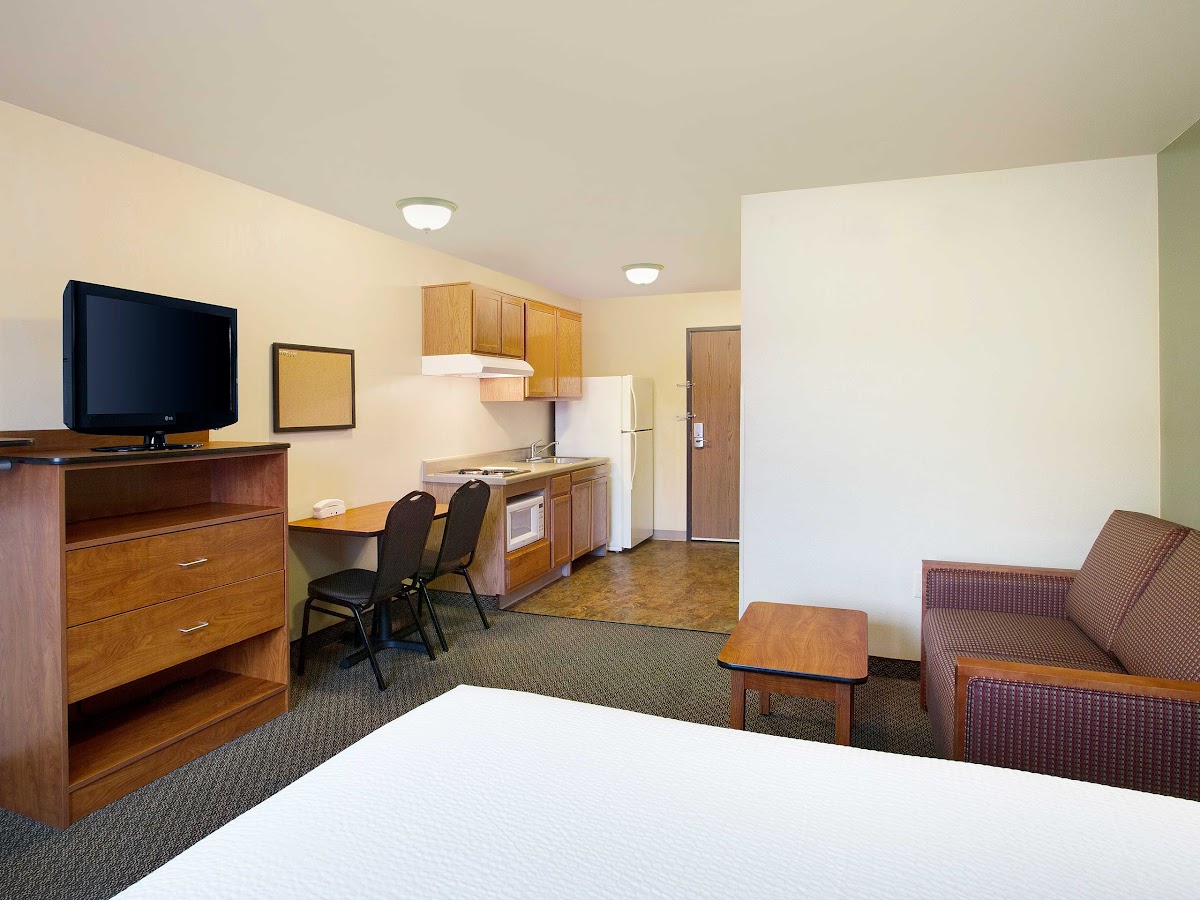 WoodSpring Suites Raleigh Northeast Wake Forest photo 3