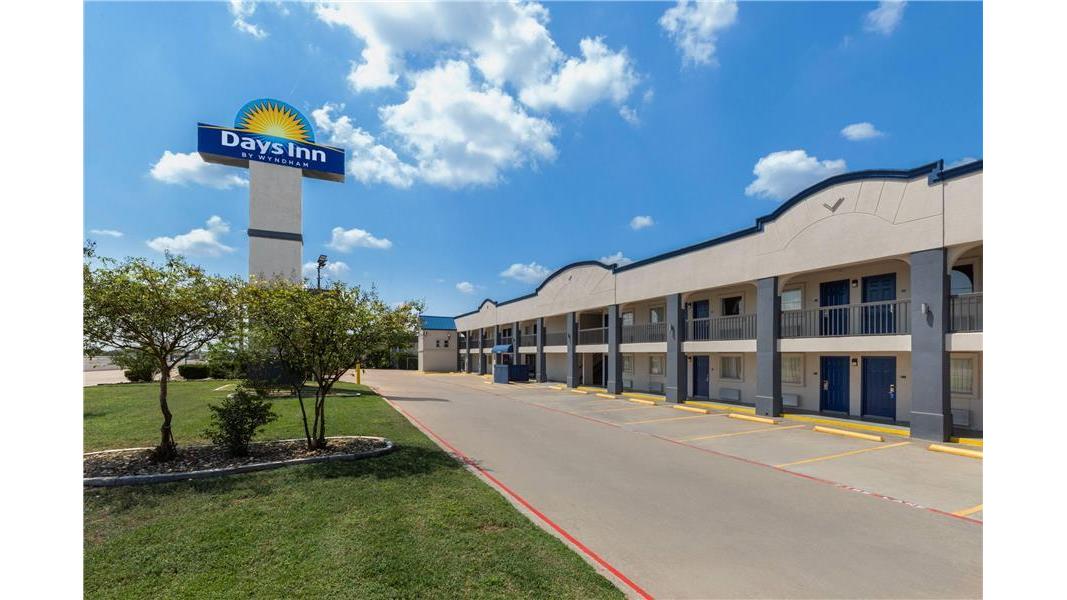 Days Inn by Wyndham Temple