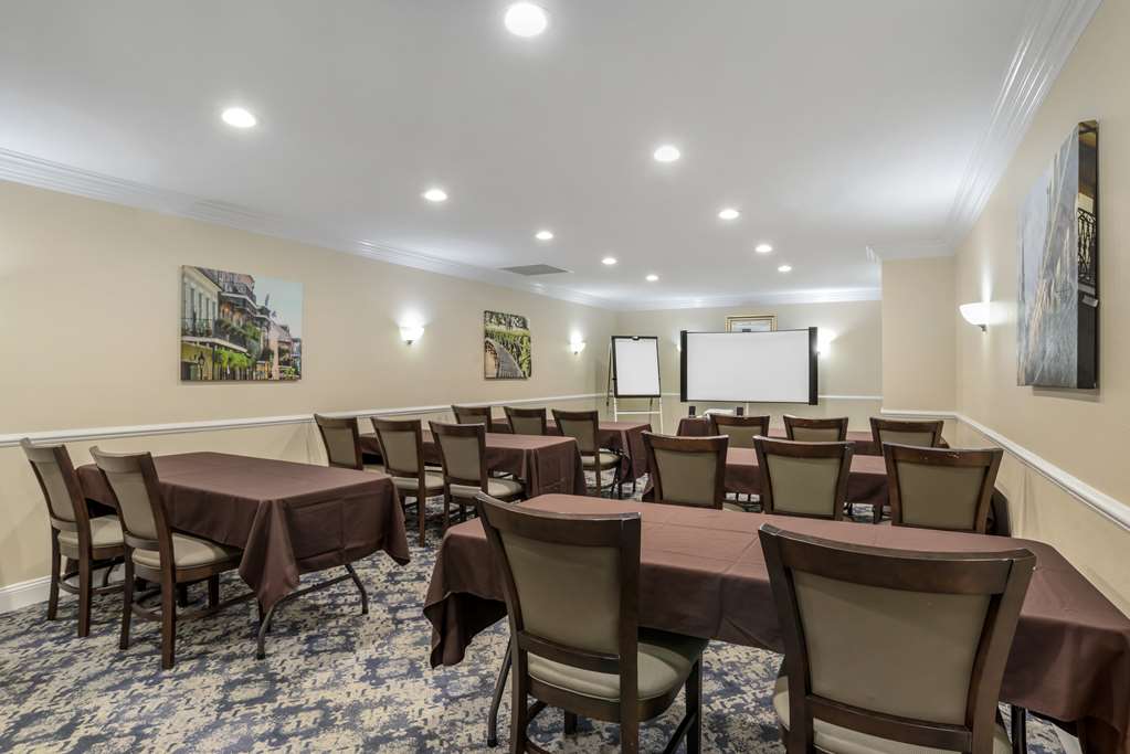Best Western Plus Westbank photo 3