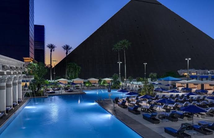 Luxor Hotel & Casino photo 3