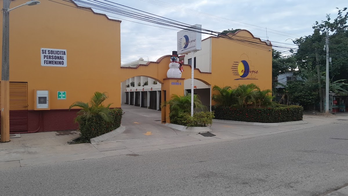 Hotel eclipse