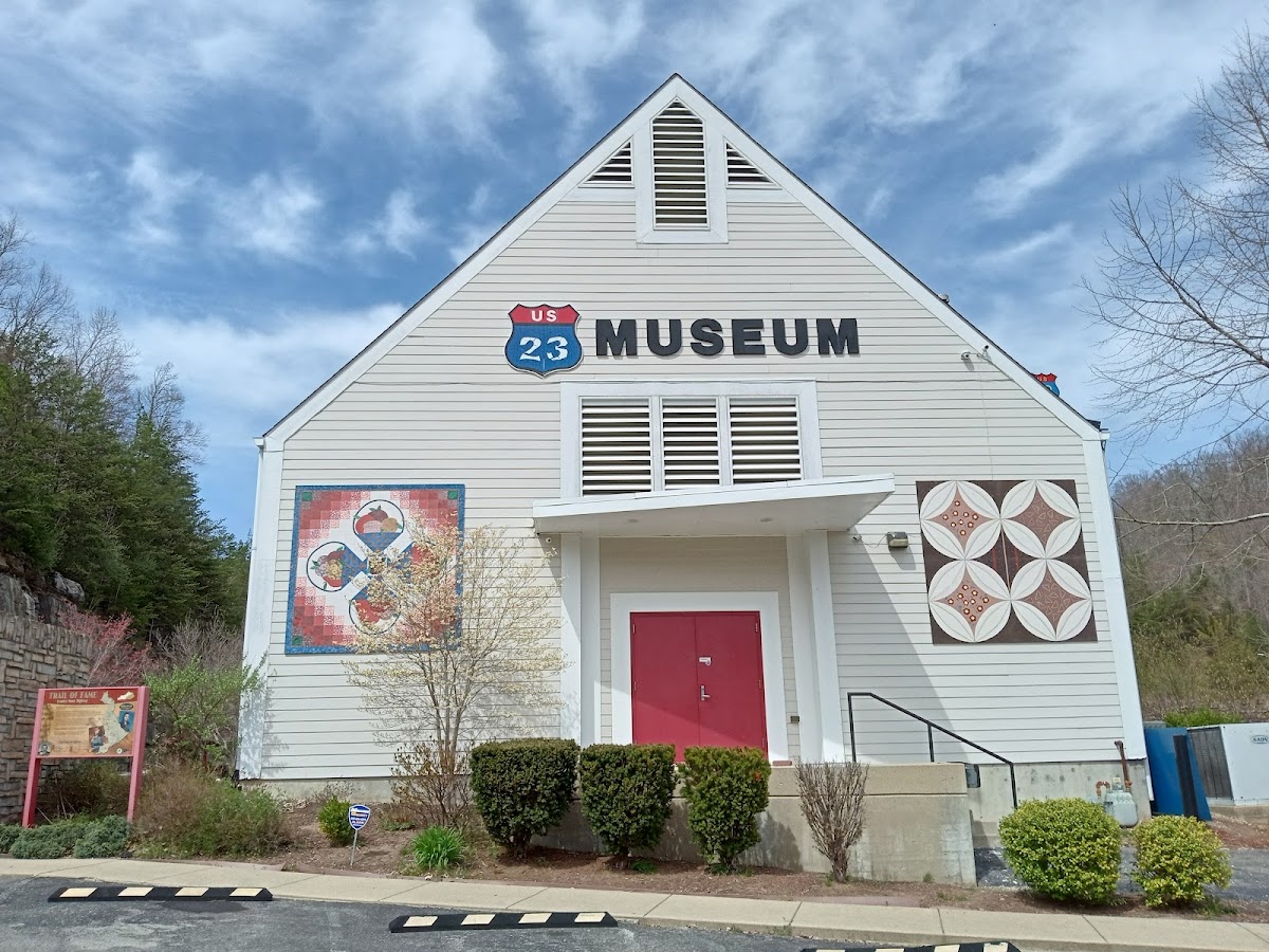 US 23 Country Music Highway Museum