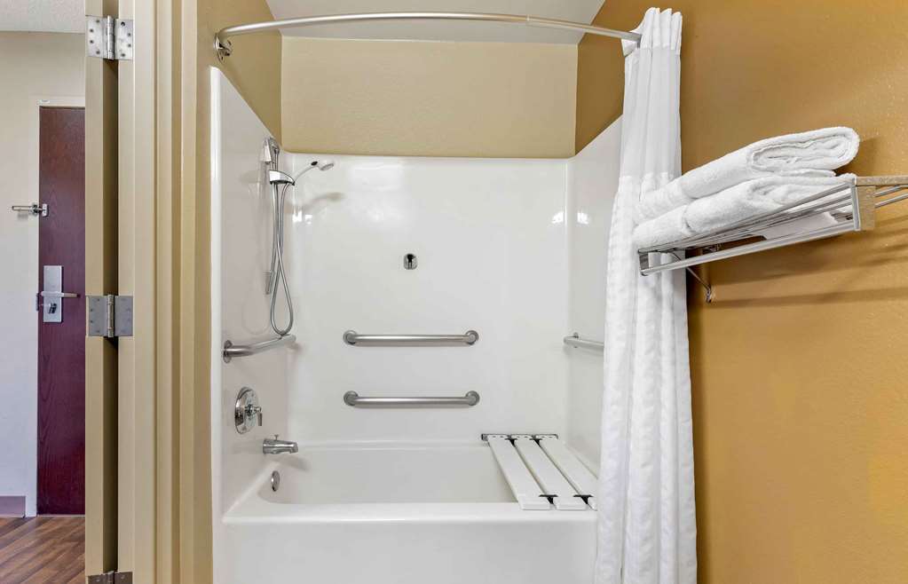 Extended Stay America Suites- Kansas City - Airport photo 3