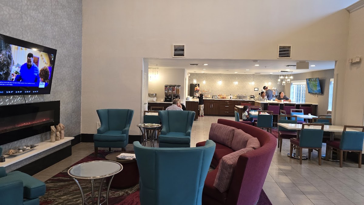 La Quinta Inn & Suites by Wyndham Fort Smith photo 3