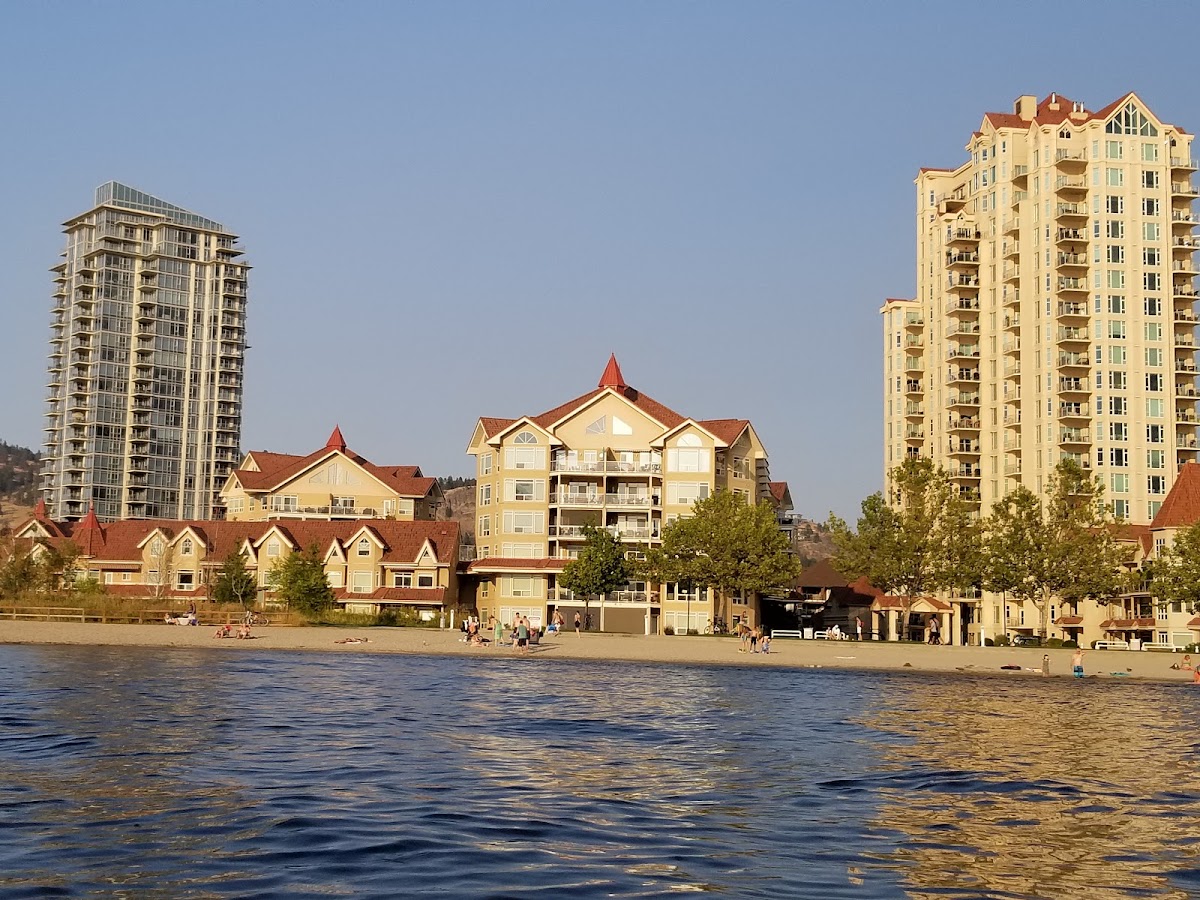 Kelowna Resort Accommodations photo 2