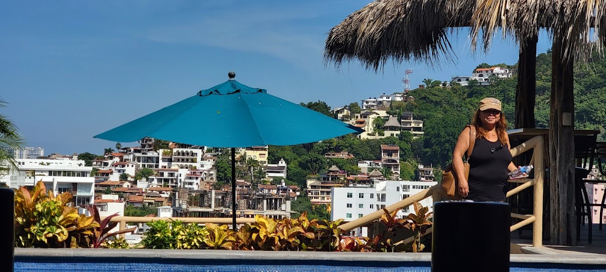 Vista Corona photo 3