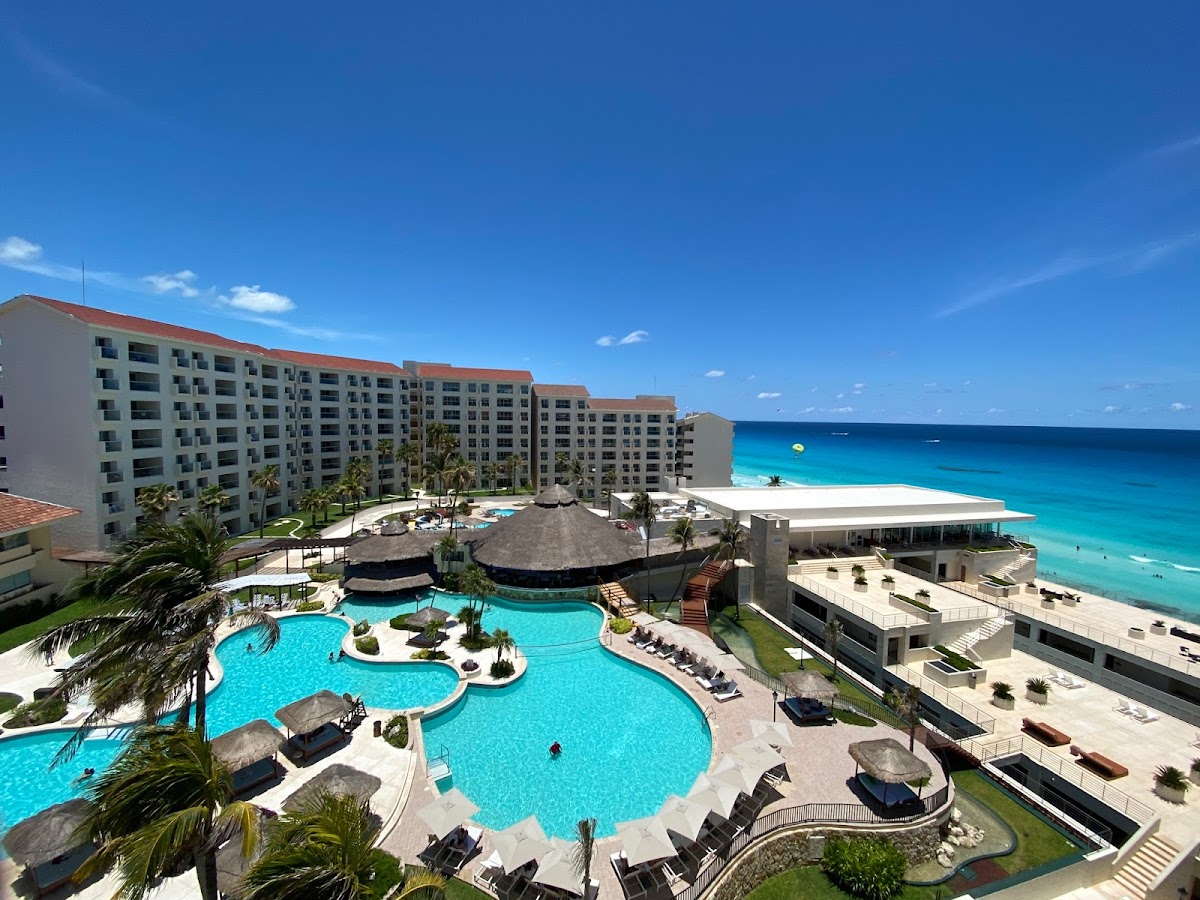Hotel Emporio Cancún optional All-Inclusive