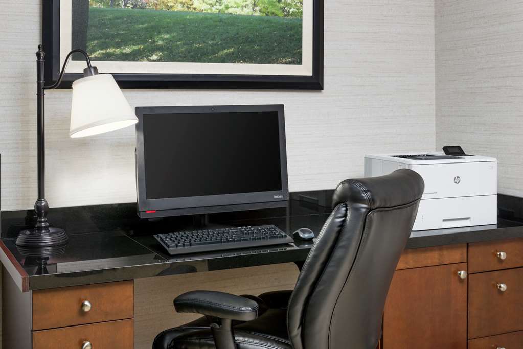 Hampton Inn & Suites National Harbor/Alexandria Area photo 3