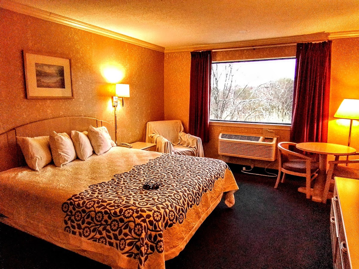 Hilltop Express Inn Groton photo 2
