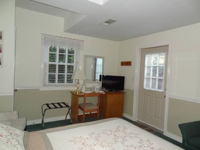 Canterbury Inn photo 3