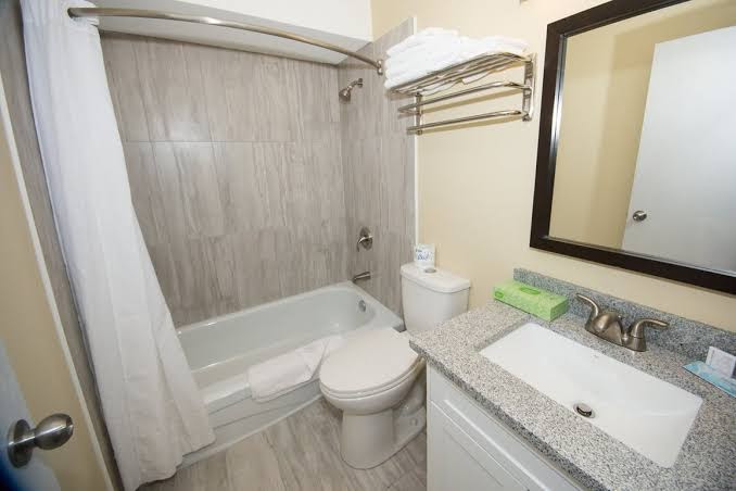 Medicine Hat Suites photo 3