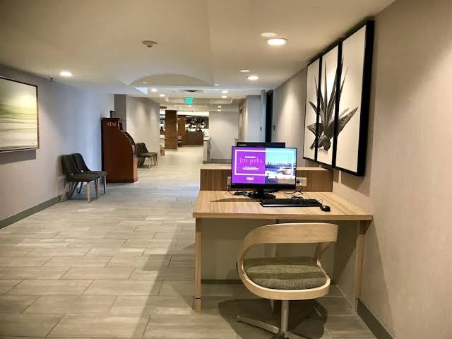 DoubleTree by Hilton Phoenix Chandler photo 2