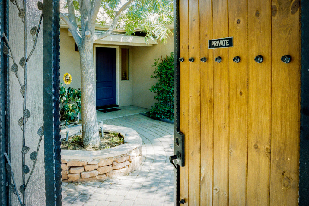 Pines Inn & Suites photo 2