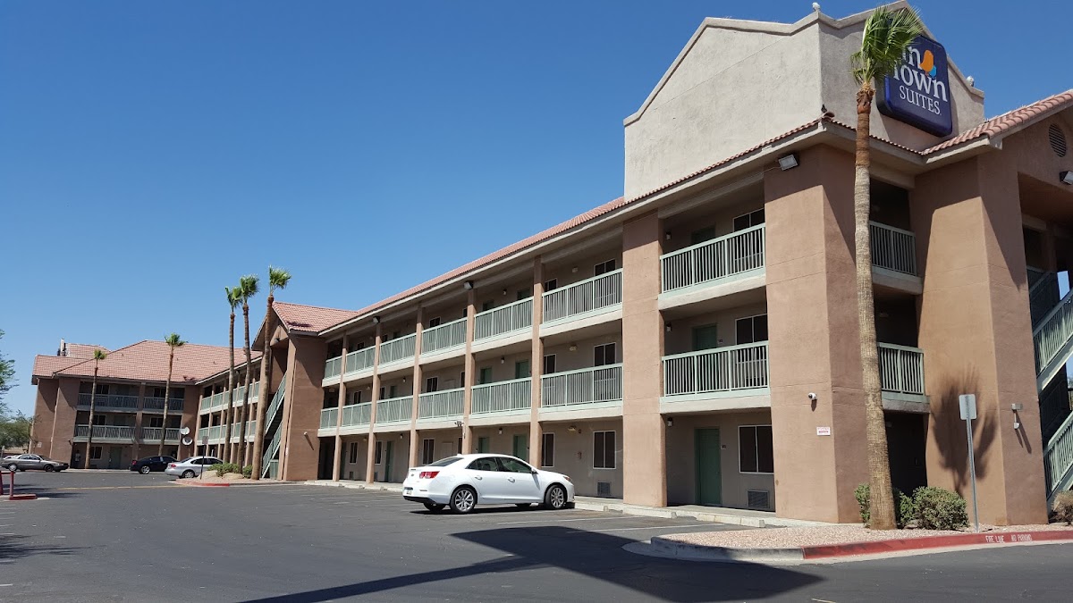 InTown Suites Extended Stay Phoenix AZ - West photo 3